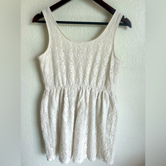 Mossimo Ivory Lace Cinched Waist Sleeveless Dress – Size Large - Picture 3 of 6
